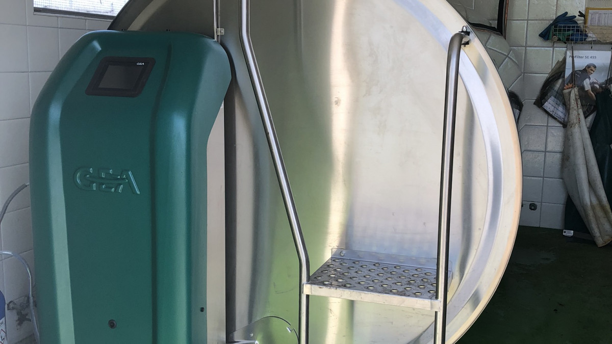 T-Cool da 4200 Lt con asta digitale per una misurazione perfetta della quantita' di latte presente in cisterna.