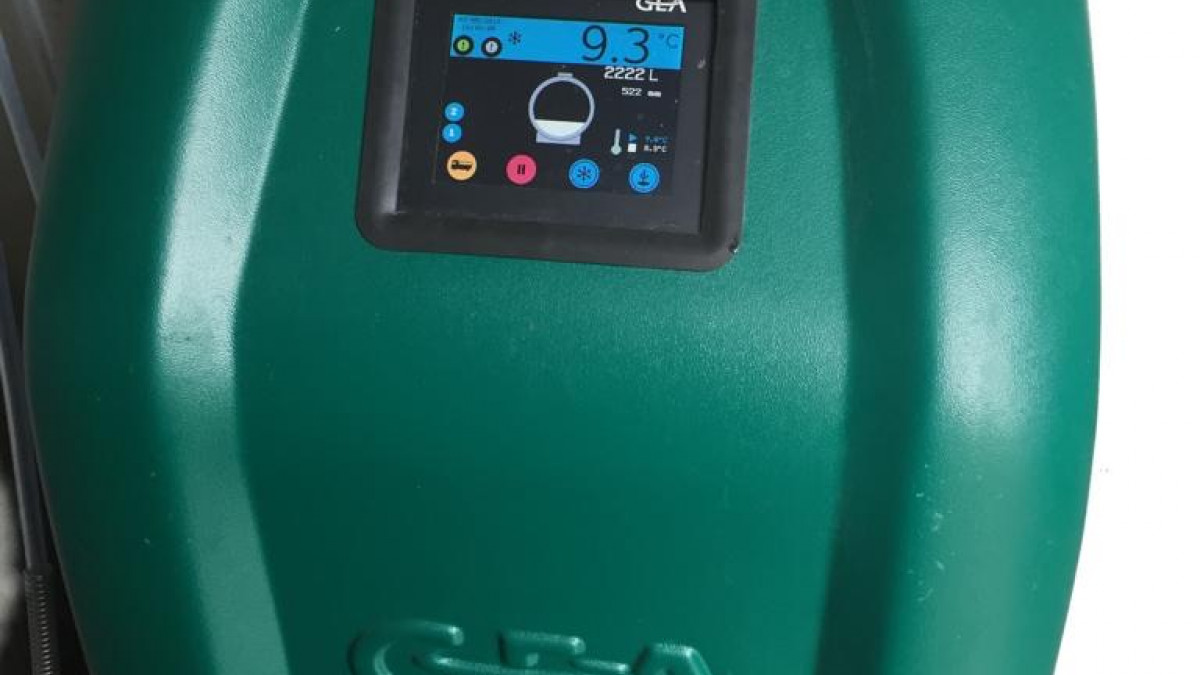 Centralina I-Touch con comandi touch e visualizzazione di tutti i processi di raffreddamento e lavaggio del frigo.