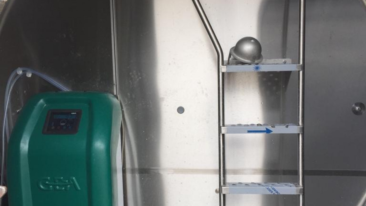 T-Cool da 10000 Lt con asta digitale per una misurazione perfetta della quantita' di latte presente in cisterna.